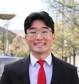 Nathan Lee's headshot