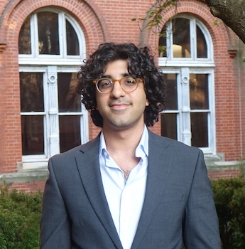 Kumail Zaidi's headshot
