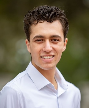 Ilan Boguslavsky's headshot