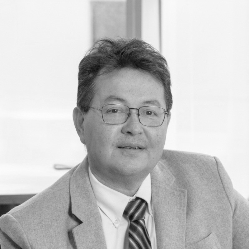 Headshot of Charles Alexander
