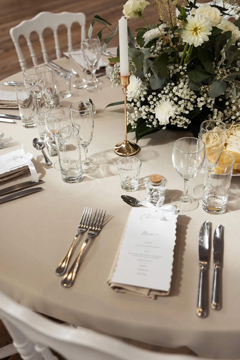 Photographe de mariage à Nantes et Paris. Photos détails décoration de table
