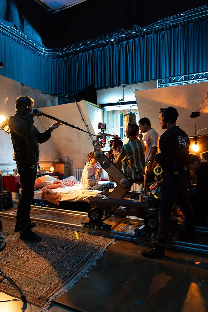 Photographie de plateau et backstage pour le cinéma.