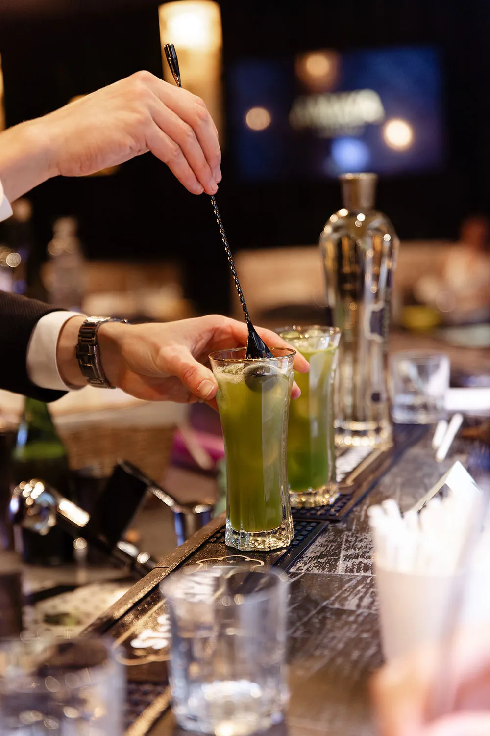 Photographie corporate du concours de cocktails St-Germain, événement réalisé à Nantes