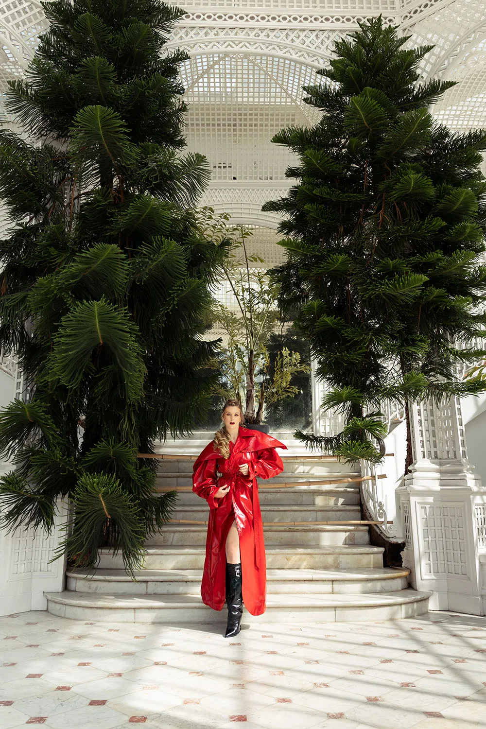 Shooting éditorial artistique pour book mannequin, prise de vue éloignée