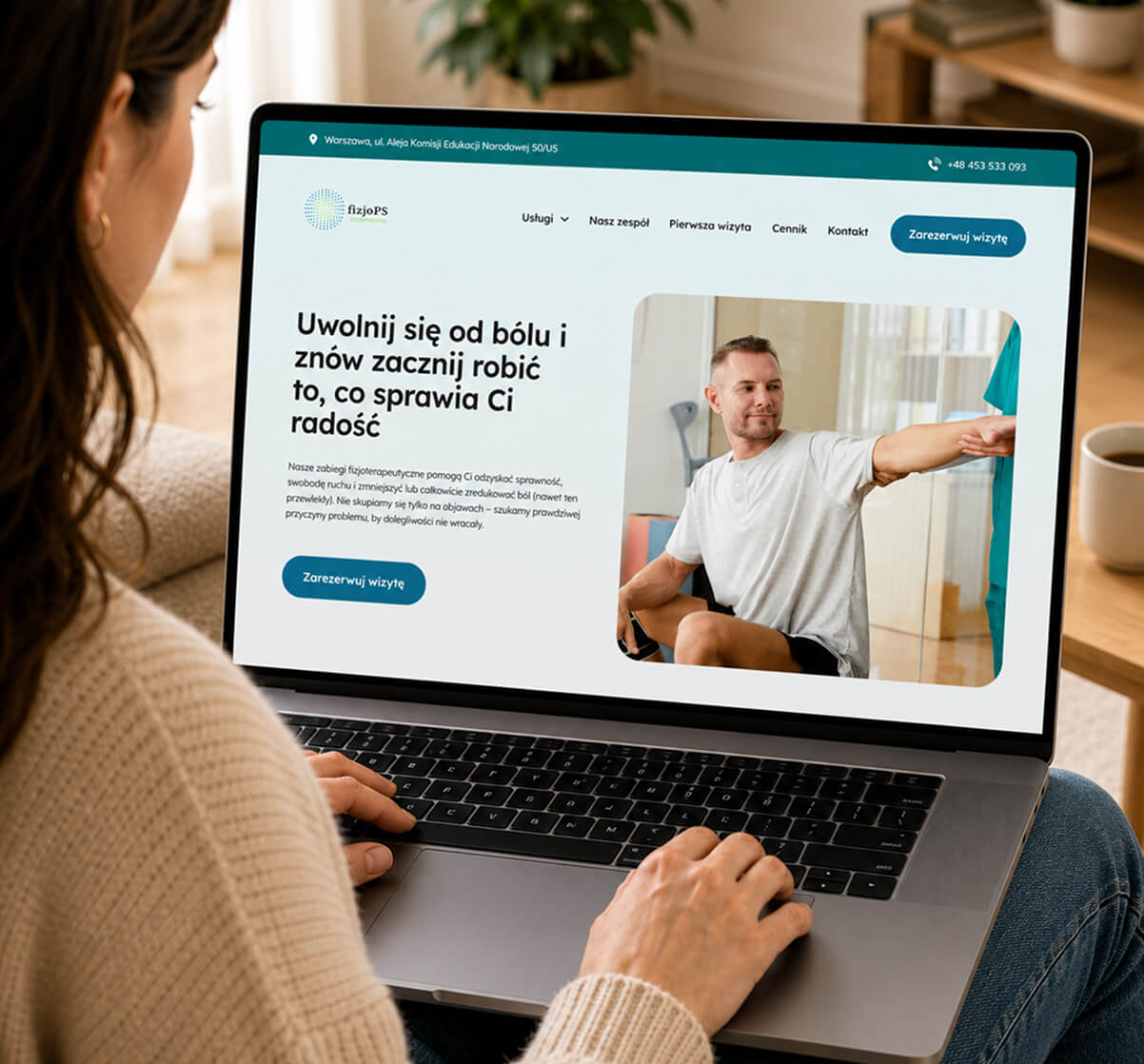 Indywidualny projekt graficzny strony internetowej pokazany na ekranie laptopa