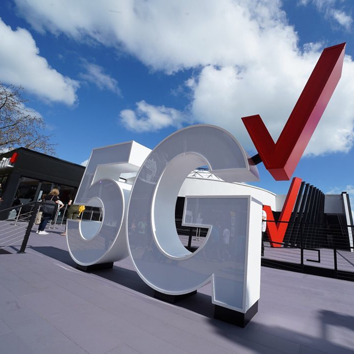 Verizon 5G Stadium at Super Bowl LIV project photo 1