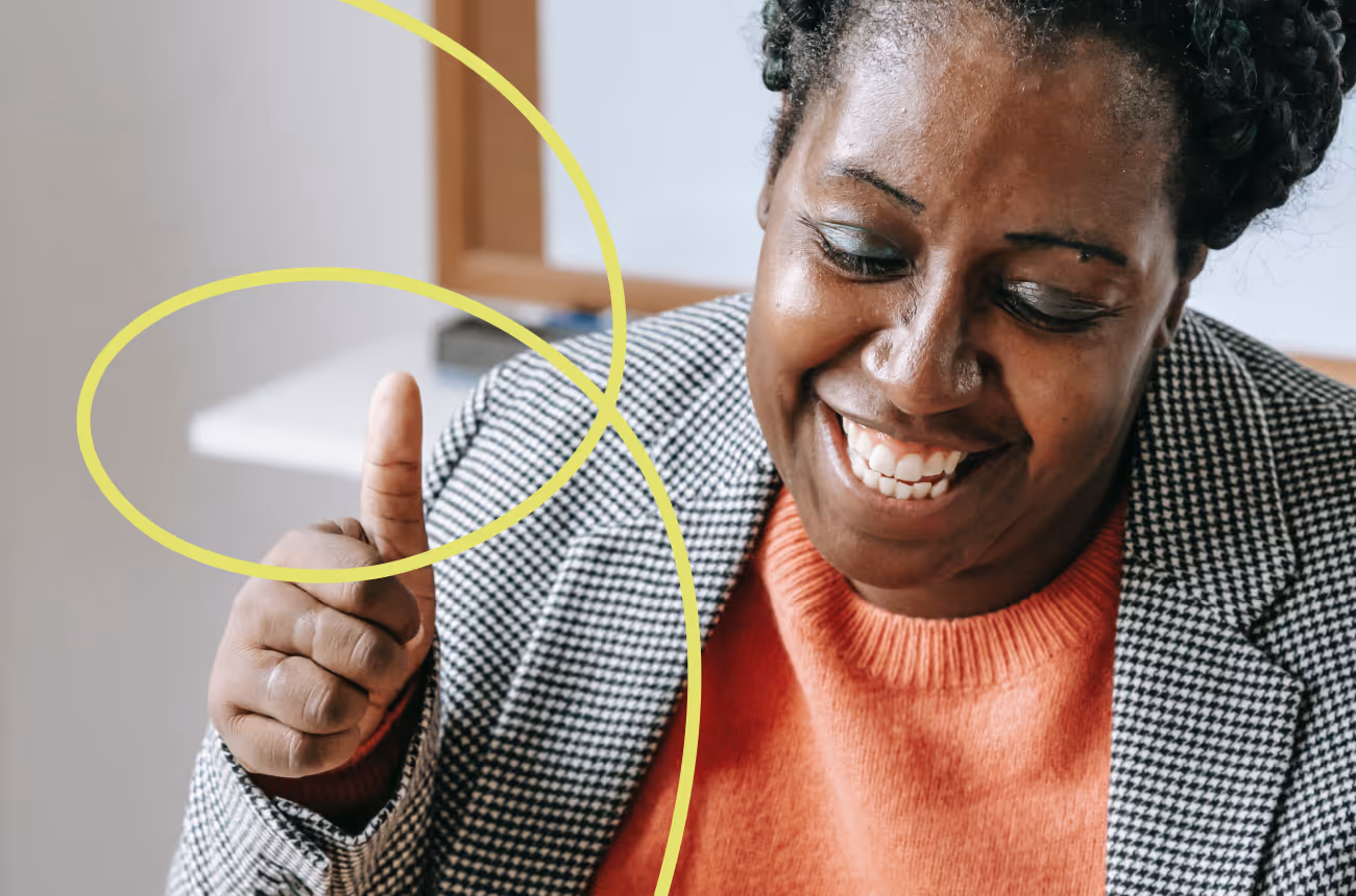 Business woman with swirly line