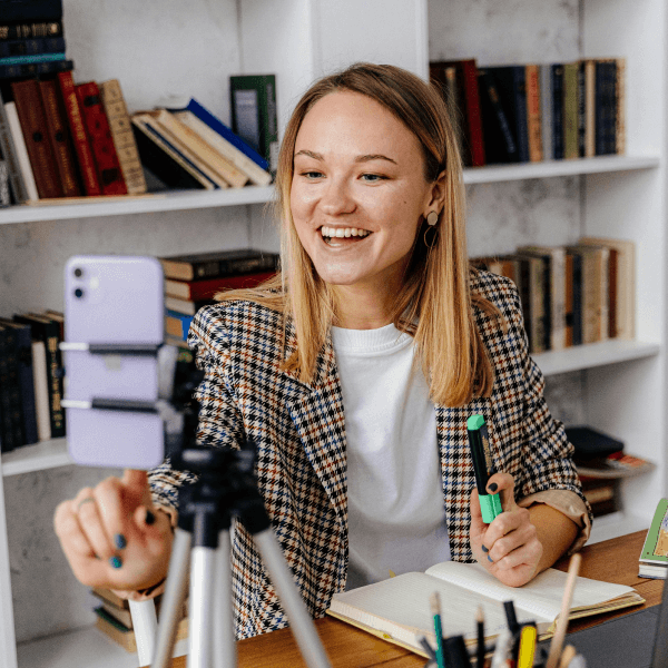 modern comms podcast - for internal and corporate comms