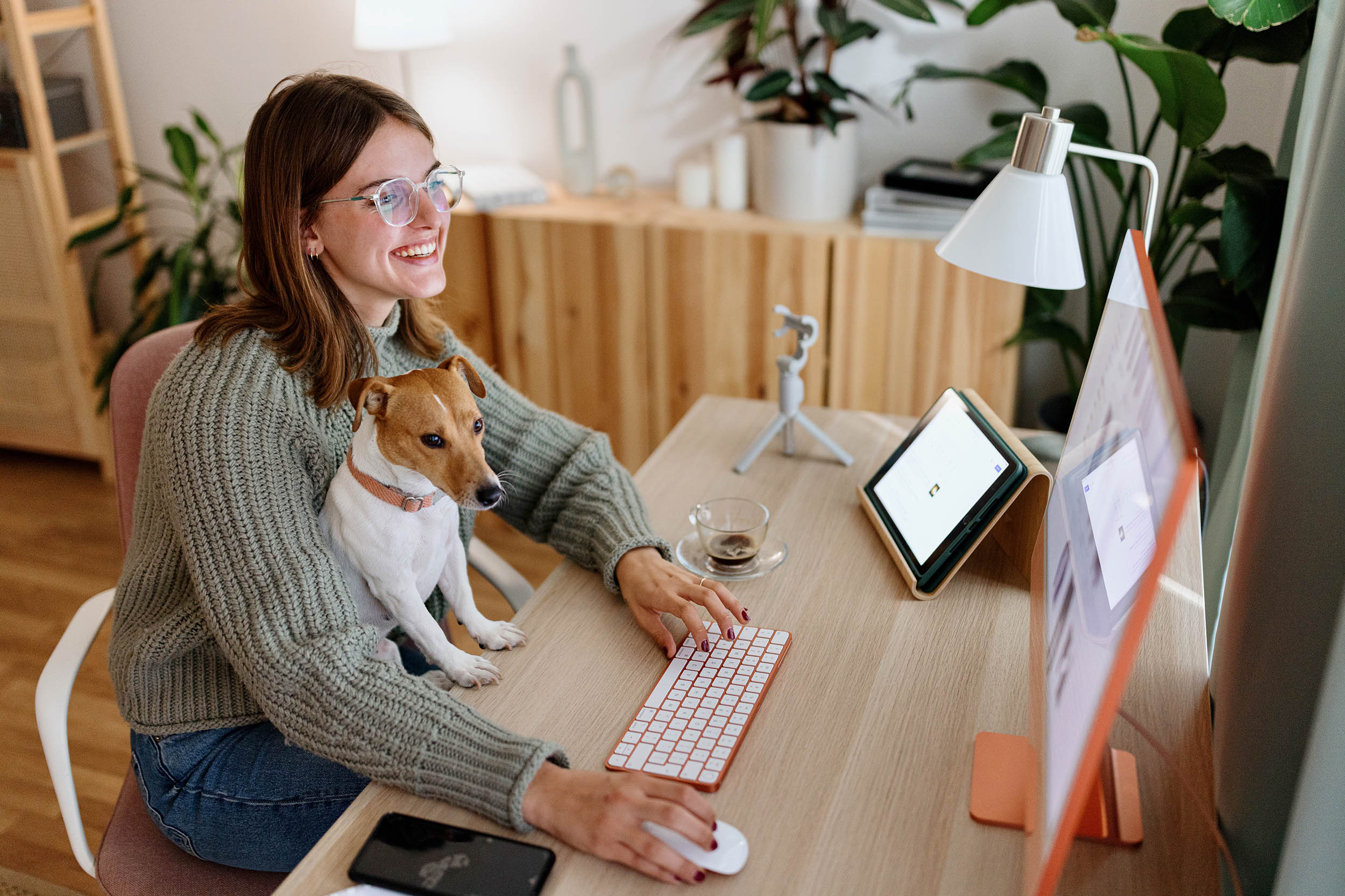 Person browsing the web at home on a laptop