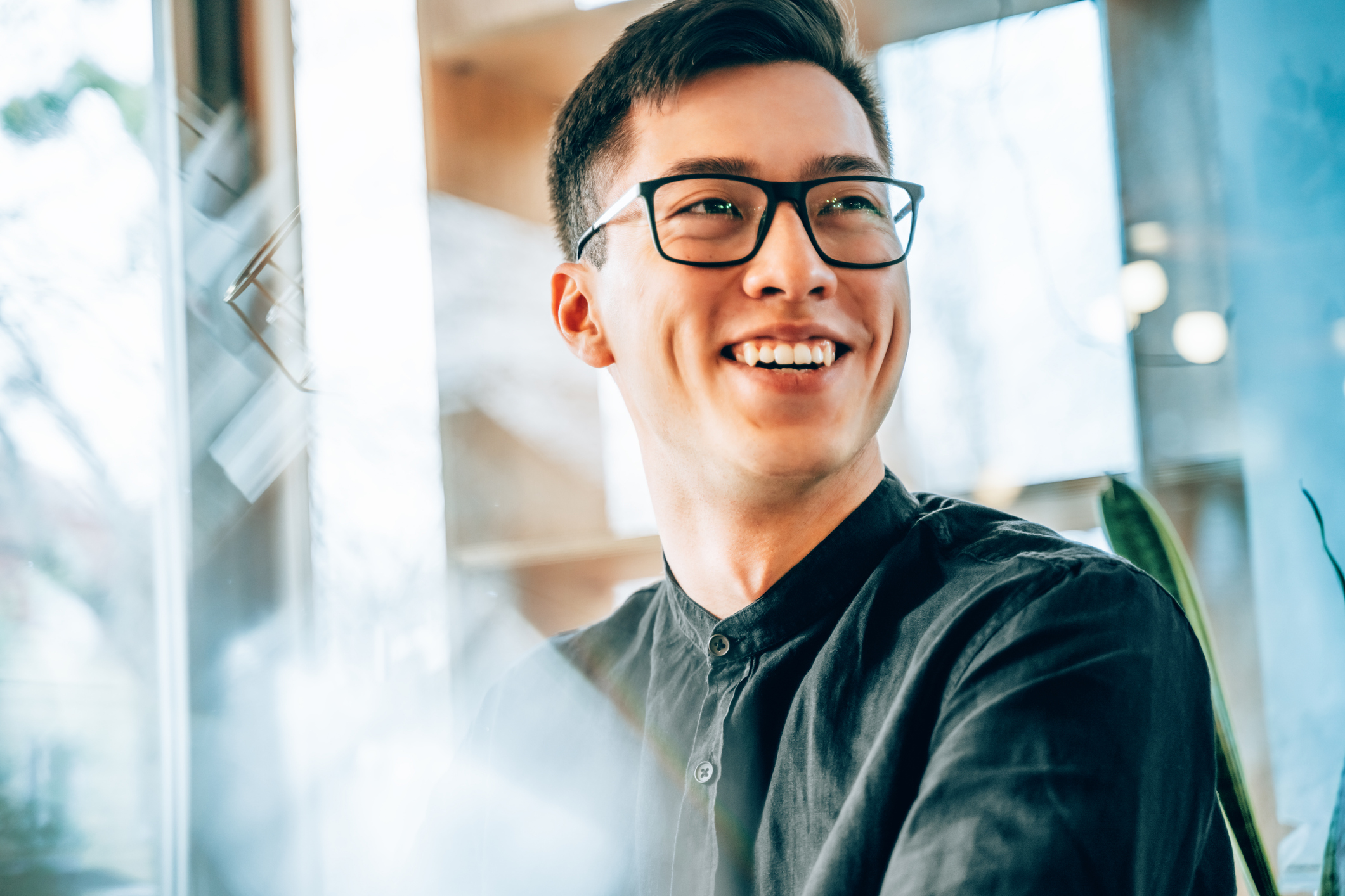 Accountant collaborating with a client, representing AI amplifying professionals rather than replacing them