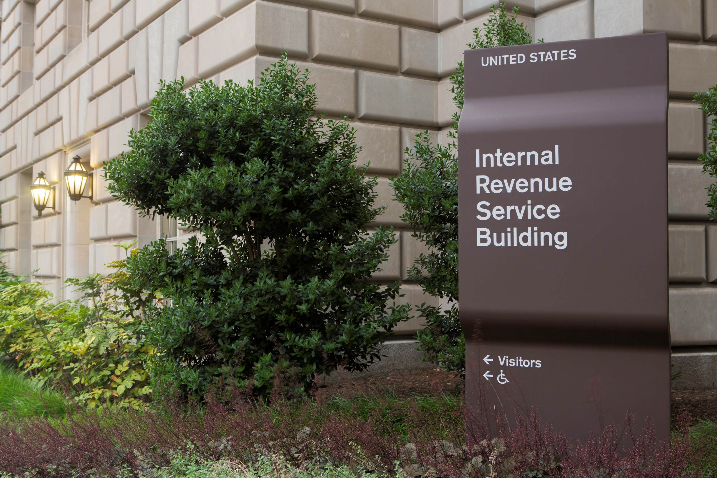 IRS building, representing new federal guidance on AI use for tax professionals