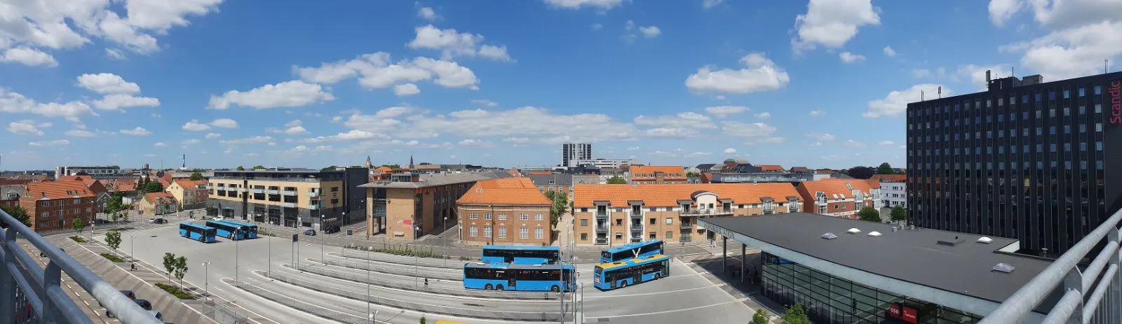 Udsigt fra tagterrassen på Banegårdspladsen Herning