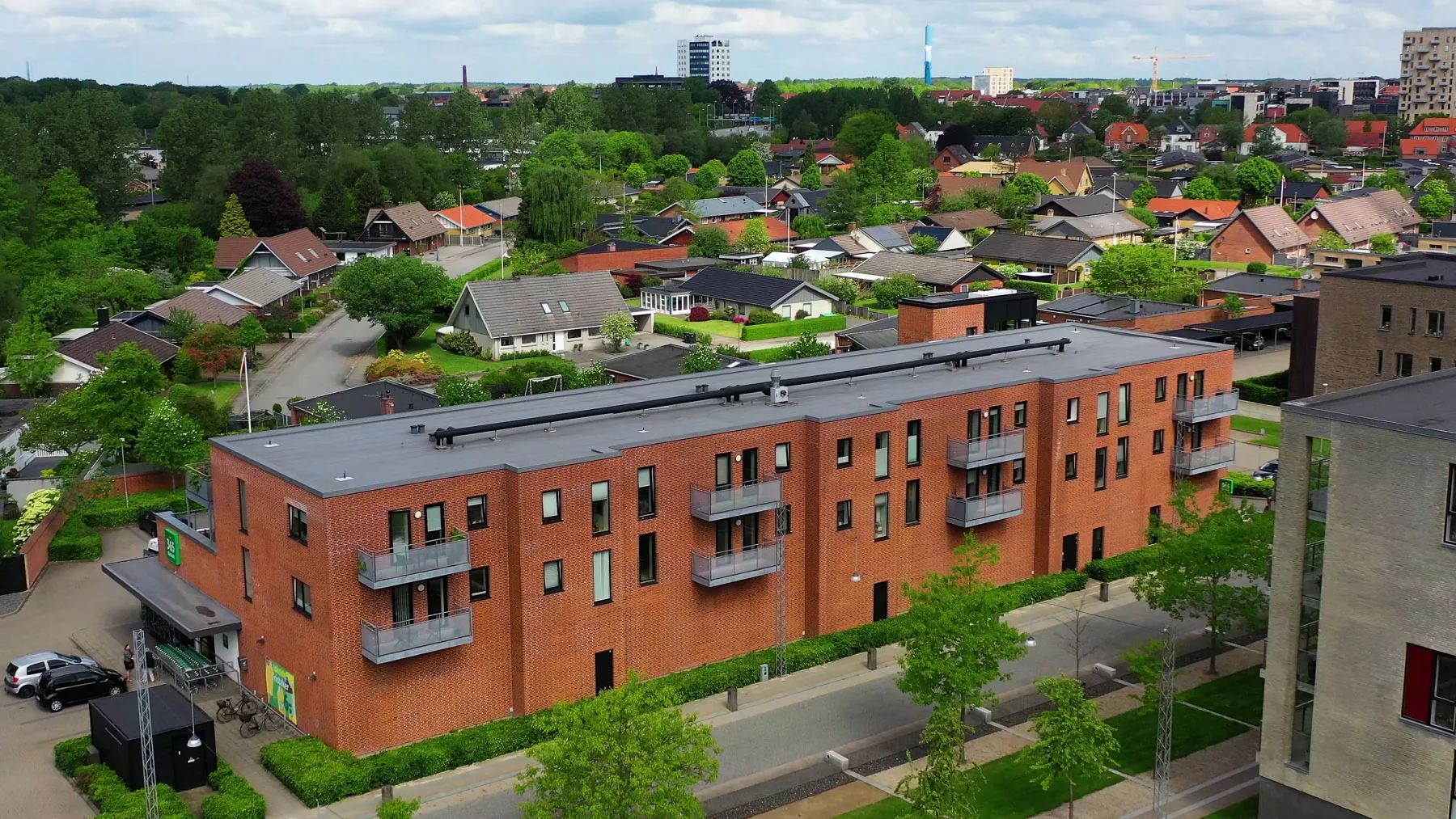 Forsiden af ejendommen Knudmose Have i Herning