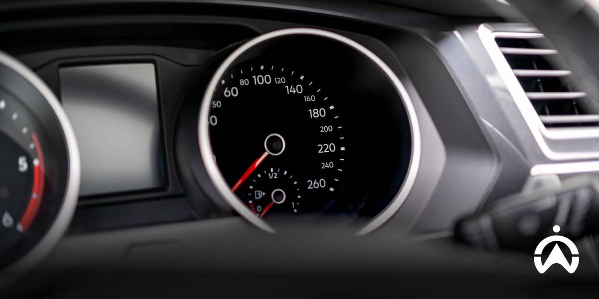 มาตรวัดความเร็วของ GPS ติดรถ