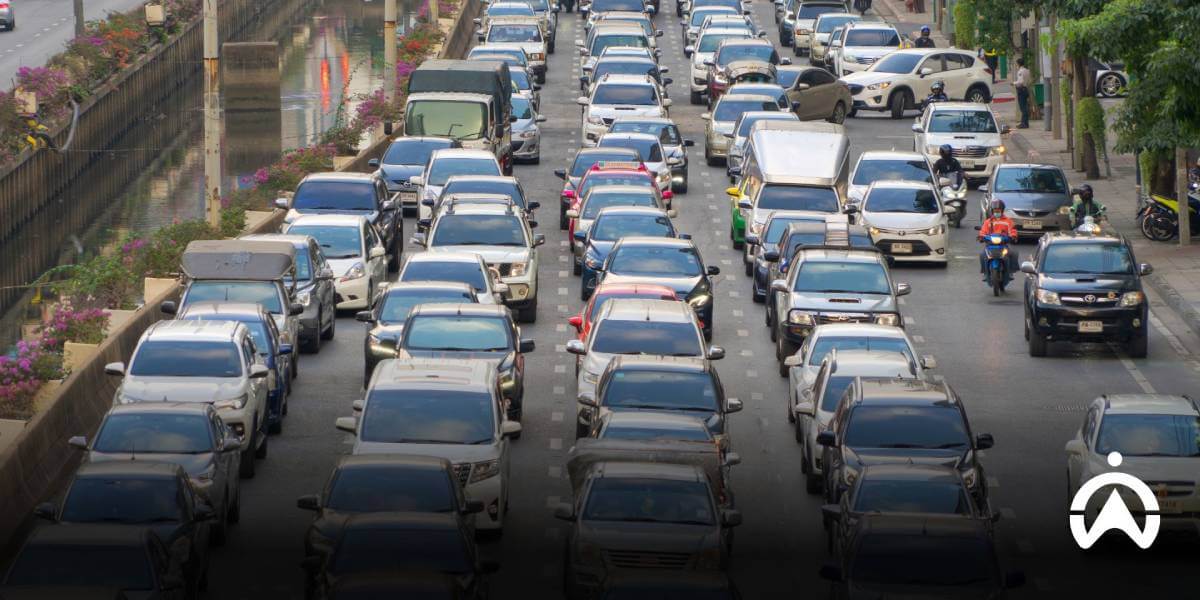 การจราจรที่ติดขัดบนท้องถนนแม้ช่วงที่น้ำมันราคาพุ่งสูงขึ้น