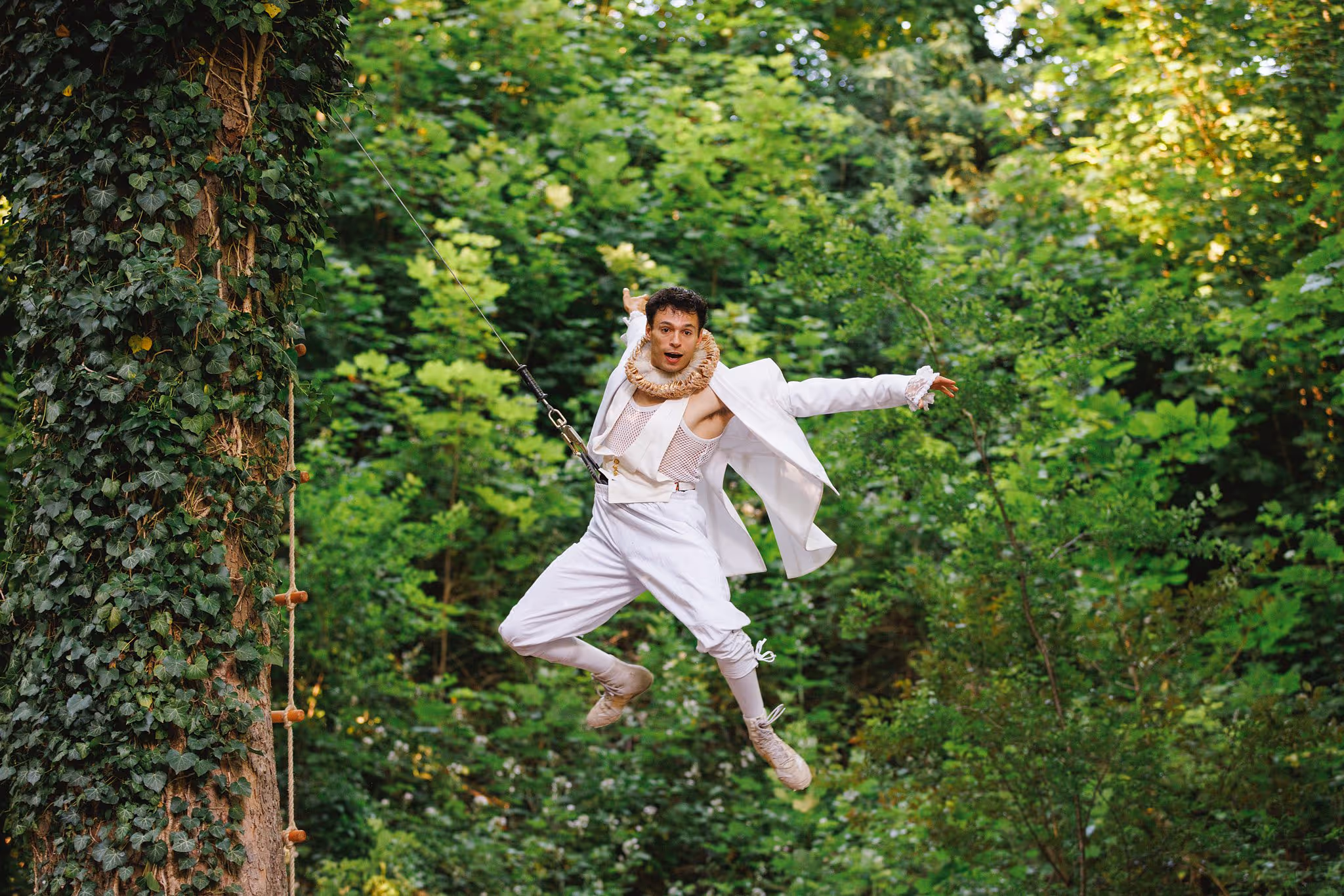 A MIDSUMMER NIGHT'S DREAM - photo Matt Periera