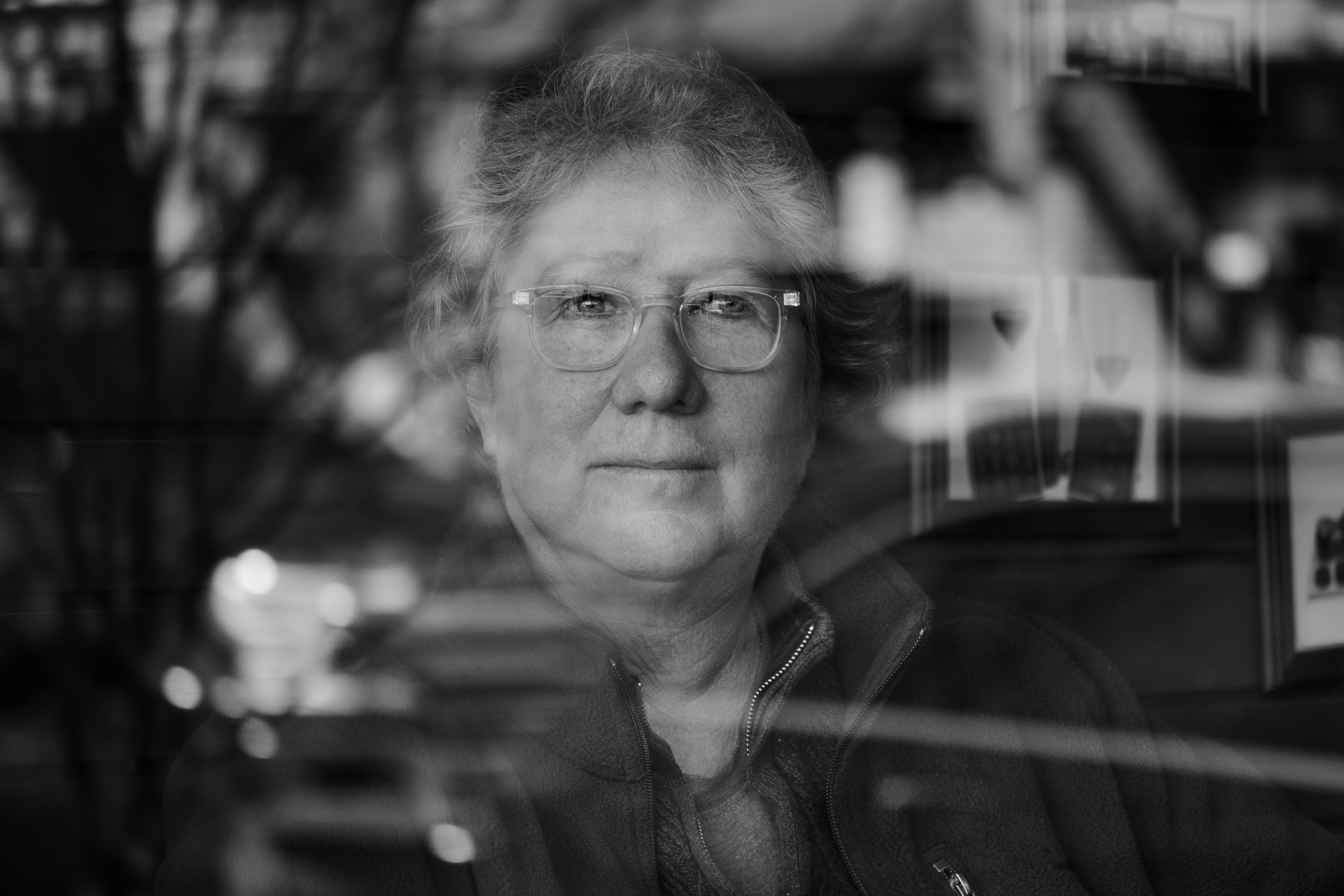 Black and white portrait of Elaine