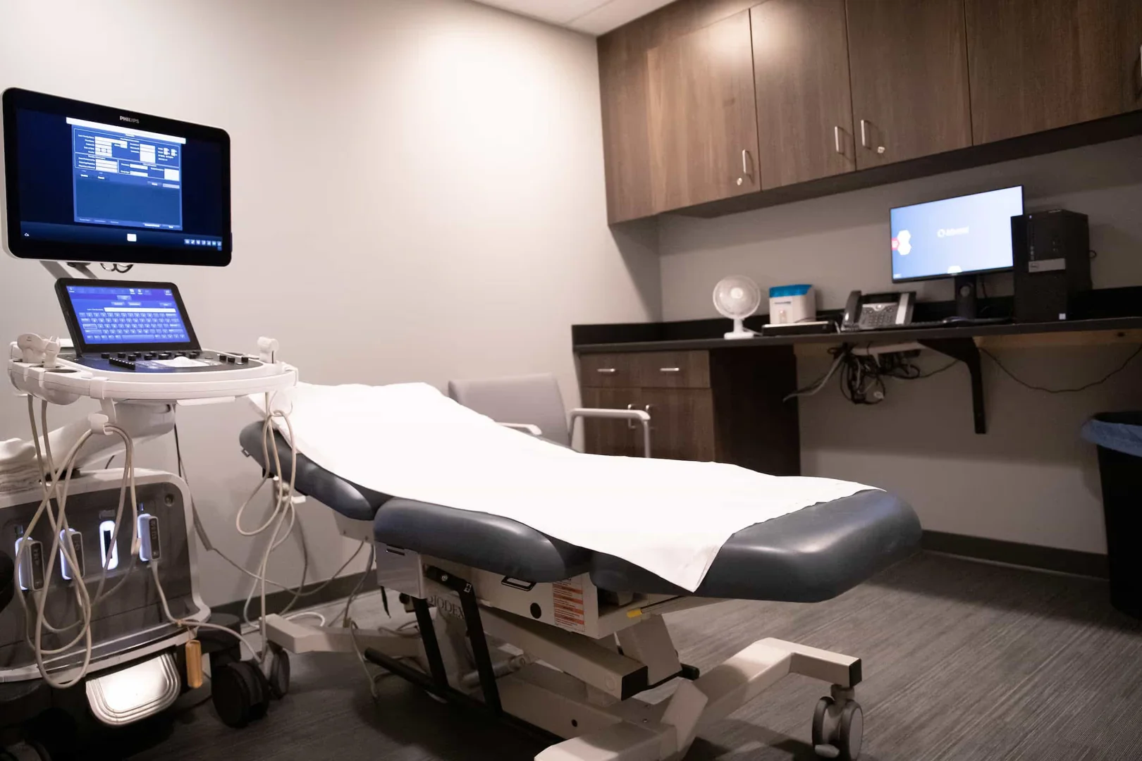 Step-by-step pelvic ultrasound preparation checklist Step-by-step pelvic ultrasound preparation checklist