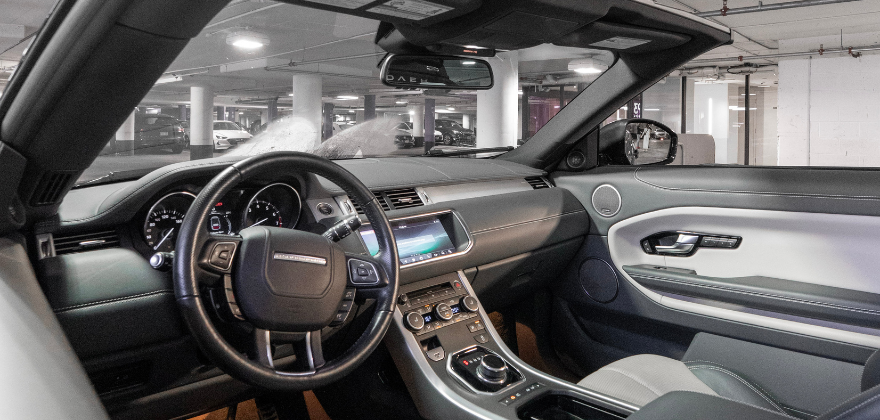 Professionally cleaned Range Rover interior by ALPHASHINE Car Detailing in St Lawrence, downtown Toronto.