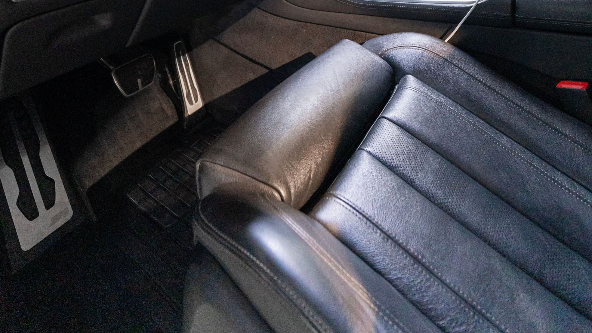 A leather conditioned seat done by ALPHASHINE Toronto. A professional car detailing with over 7 years of experience, serving Downtown Toronto with 3 convenient location.