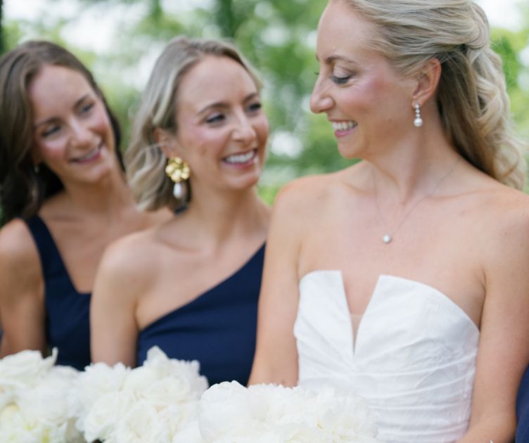 How to Choose the Perfect Bridal Hairstyle for Your Face Shape