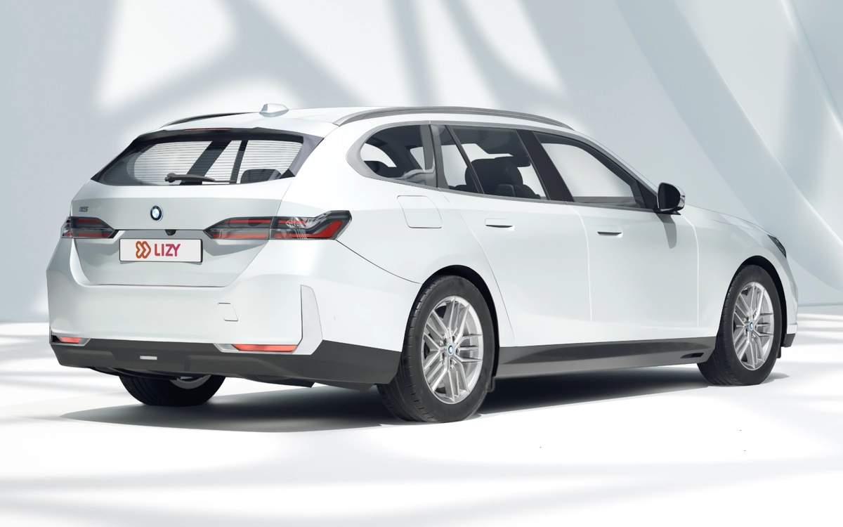 BMW i5 Touring vue arrière