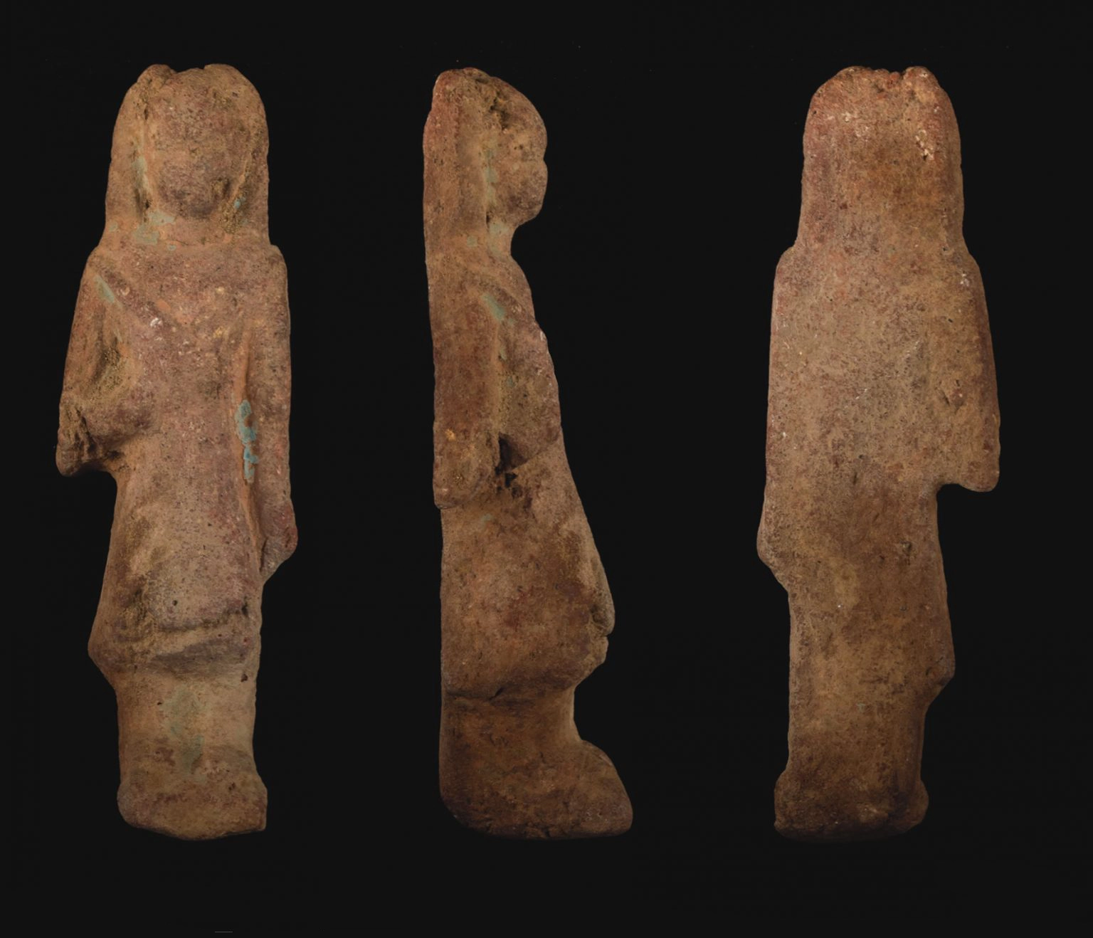 Shabti from the funerary complex of the Vizier Ipi, each measuring approximately 8 to 10 cm in height.