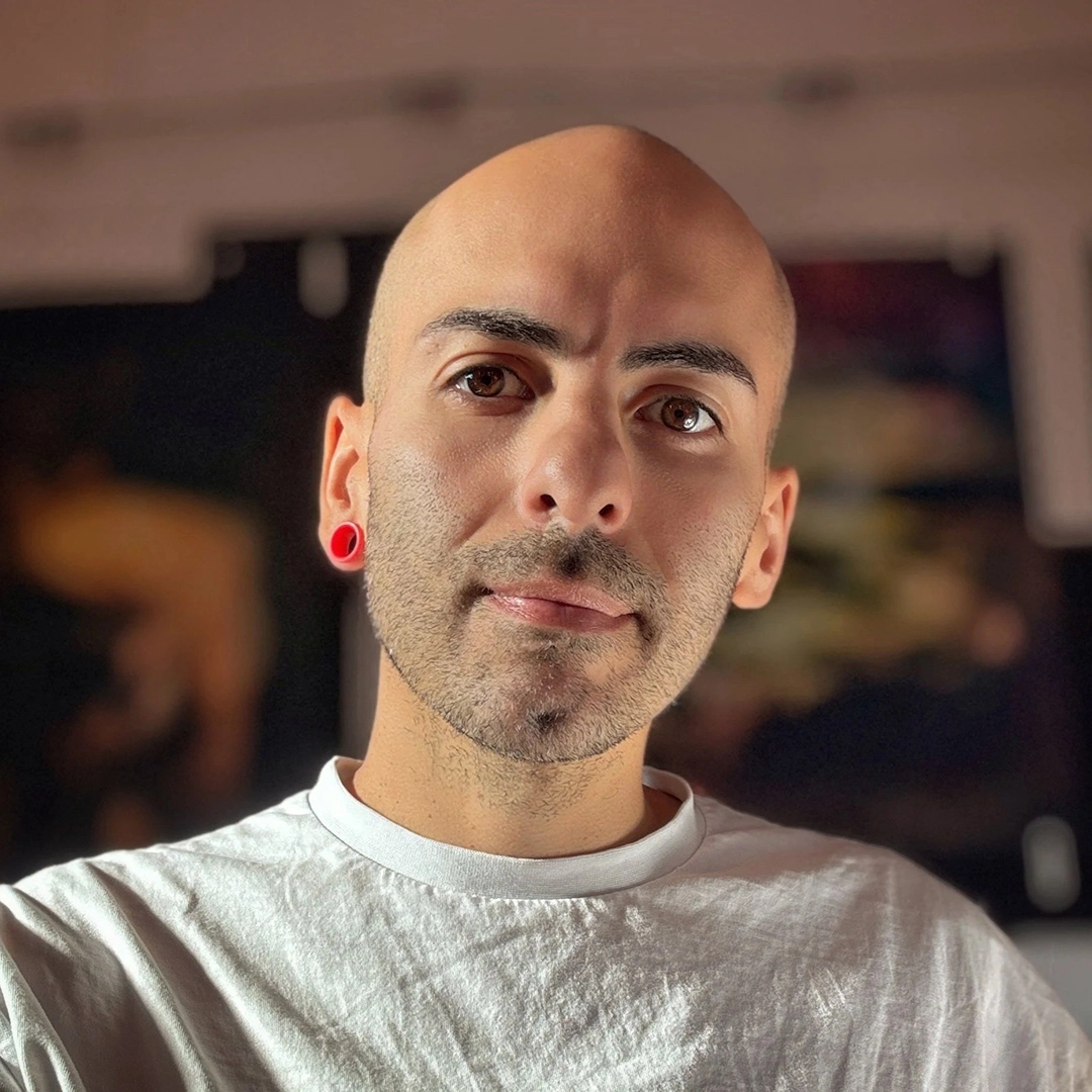 Hi! 👋🏽 I’m Daniel. I’m a visual artist & creative health consultant based in London, UK.