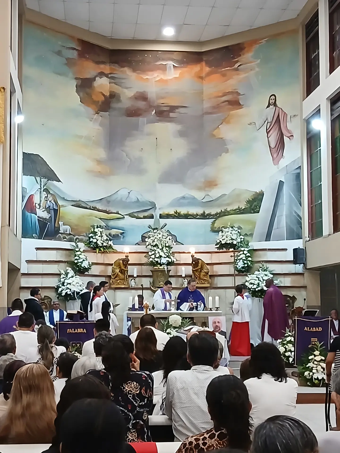 La eucaristía en memoria del padre Patricio Alfredo Sánchez Molinari se celebró el domingo 18 de octubre de 2026, a las 21:00