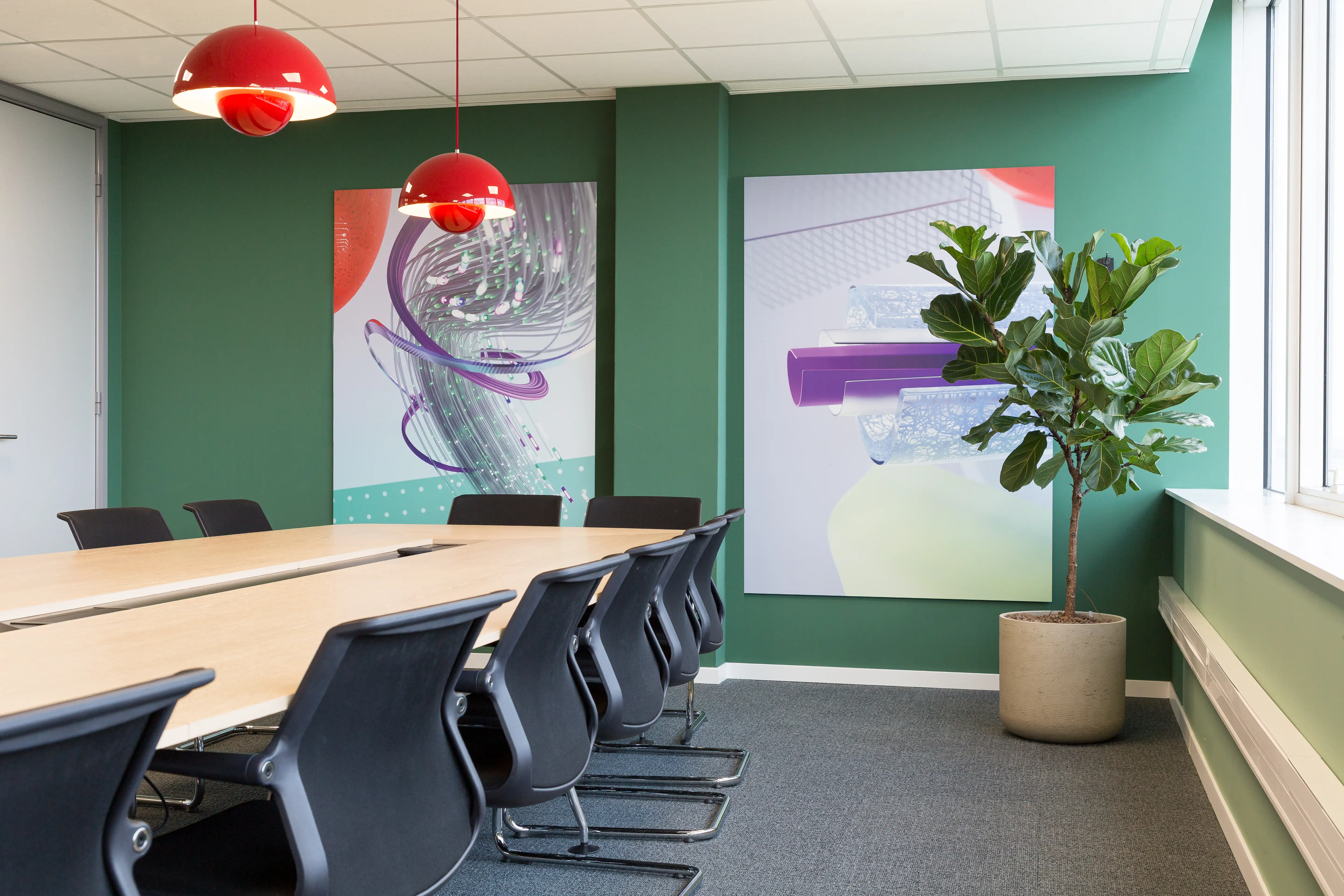 Rénovation d'une grande salle de réunion dans les bureaux de Henkel à Bruxelles par Space Refinery