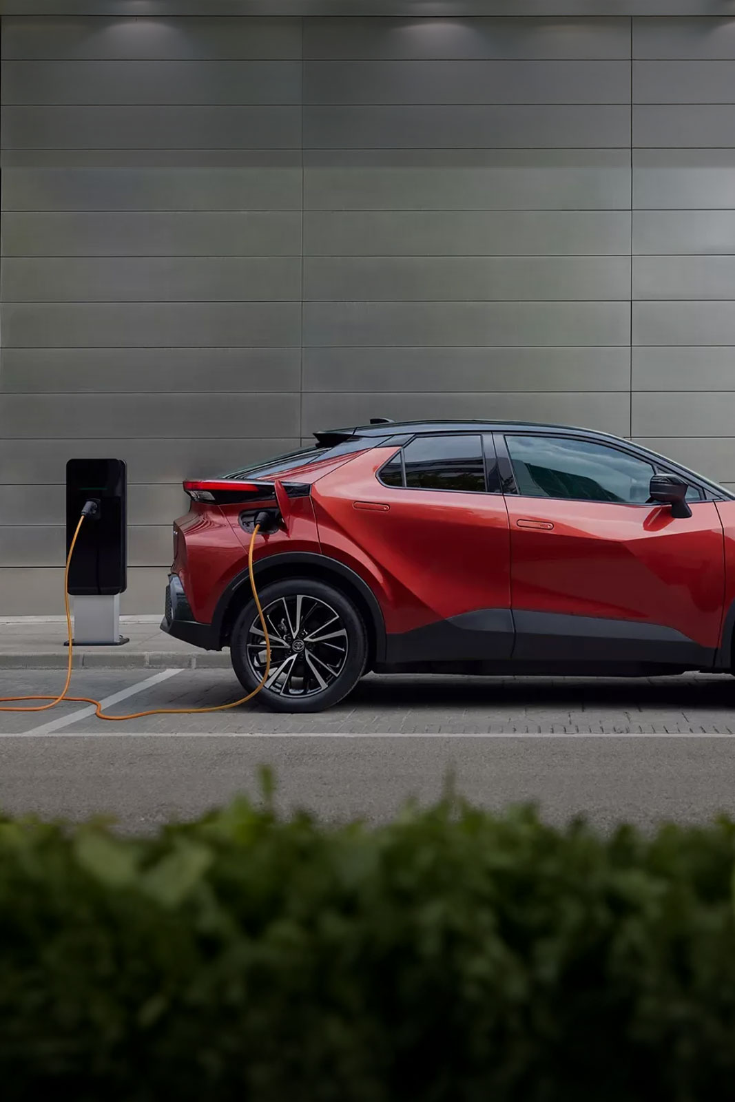 toyota pitesti C-HR Hybrid  Plug In - next automobile
