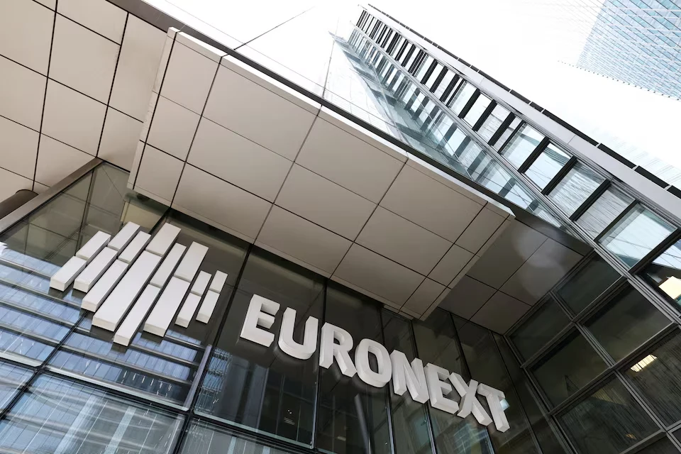 Dutch Firm Amdax Launches Bitcoin Treasury Eyes 1% of BTC Supply