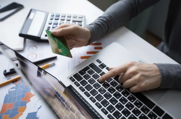 Seconds or Out: How Instant Payouts Rewrite Loyalty