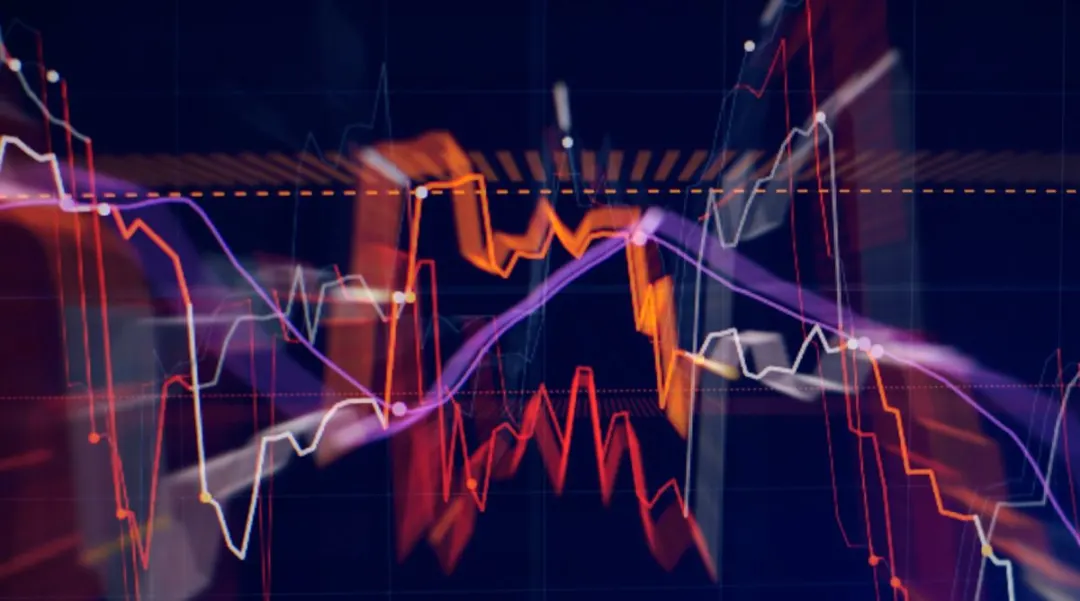 Bitcoin Drop Sparks Debate Over ETF Flows and Macro Headwinds