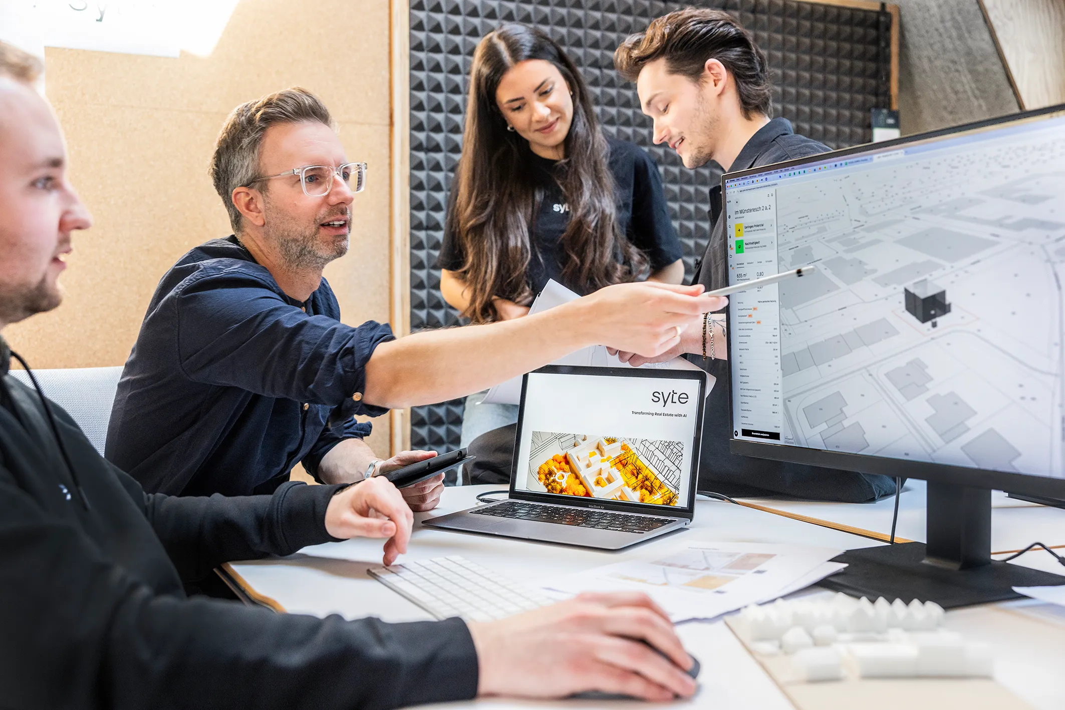 Expertenanalysen Graphic