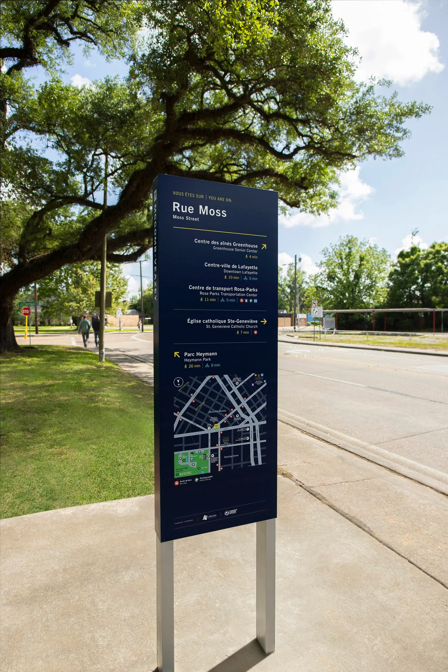 lafayette wayfinding french english totem