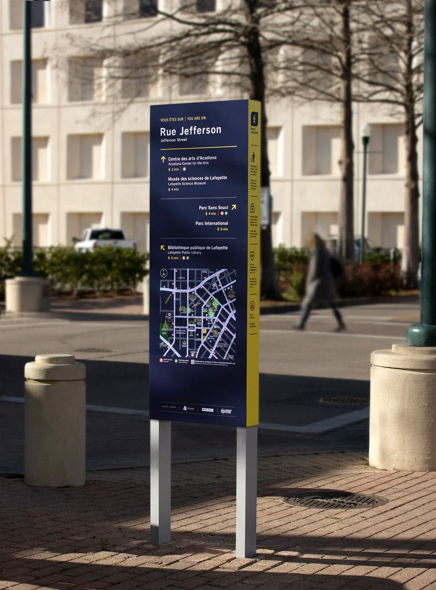 lafayette wayfinding french english totem