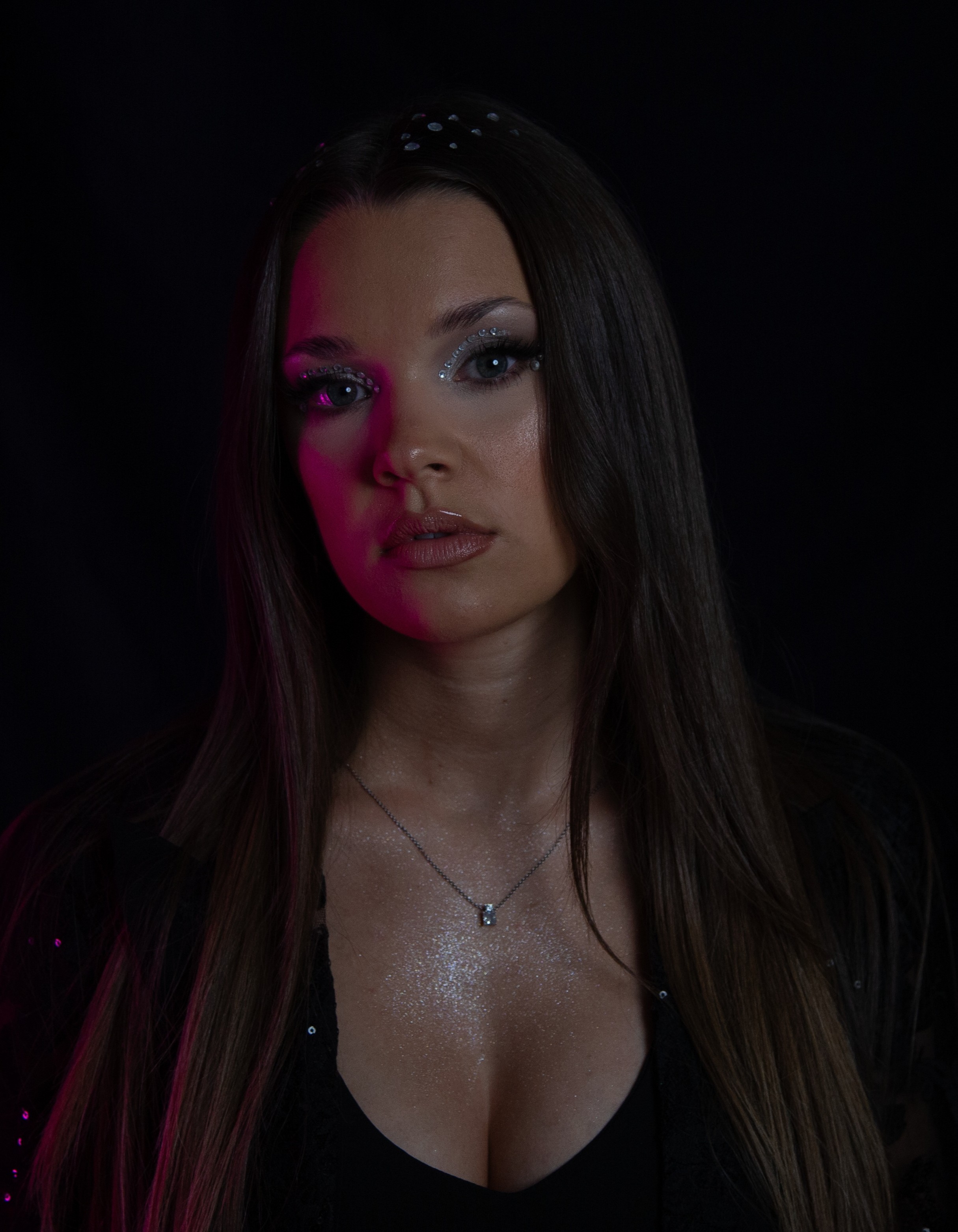 Vanaya - Vanessa Weissensteiner SInger/Songwriterin aus Niederösterreich