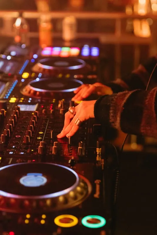 What is CD Baby Pricing for Independent Artists: Full Cost and Value Analysis