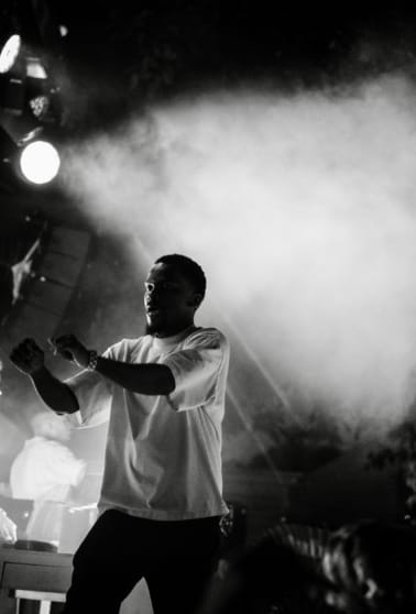 Record label vs. Distributor: Which is Best for Artists?