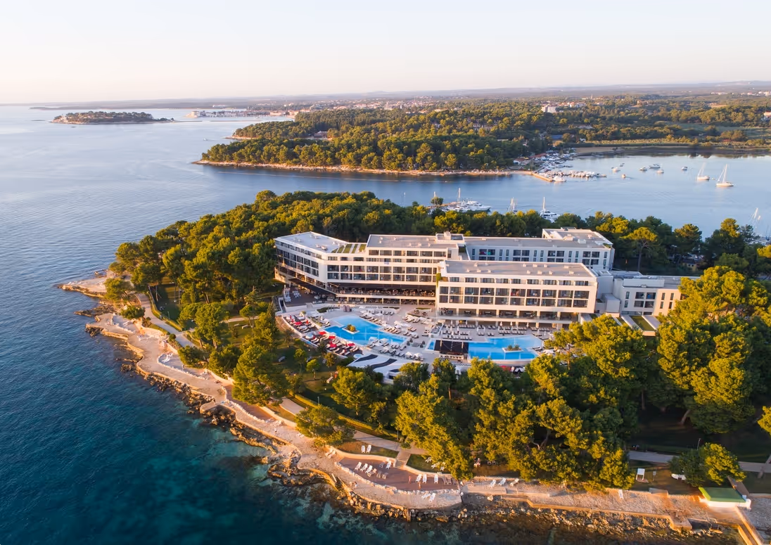Maistra Experiential Hospitality with digital hotel experience bookings and easy management of activities