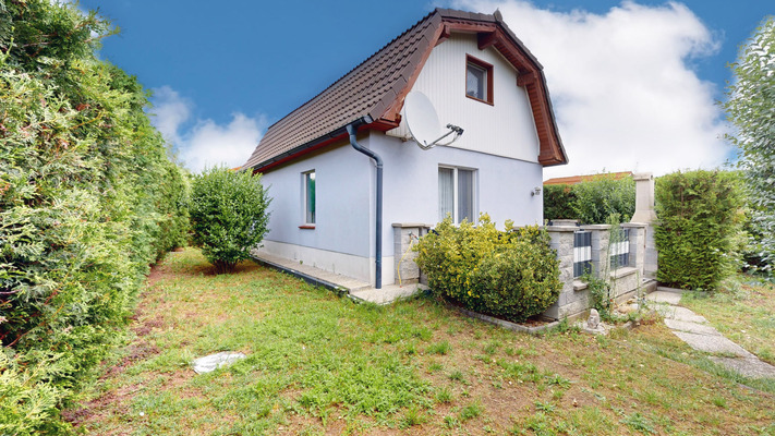 Gemütliches, voll möbliertes Einfamilienhaus mit Garten, Terrasse
