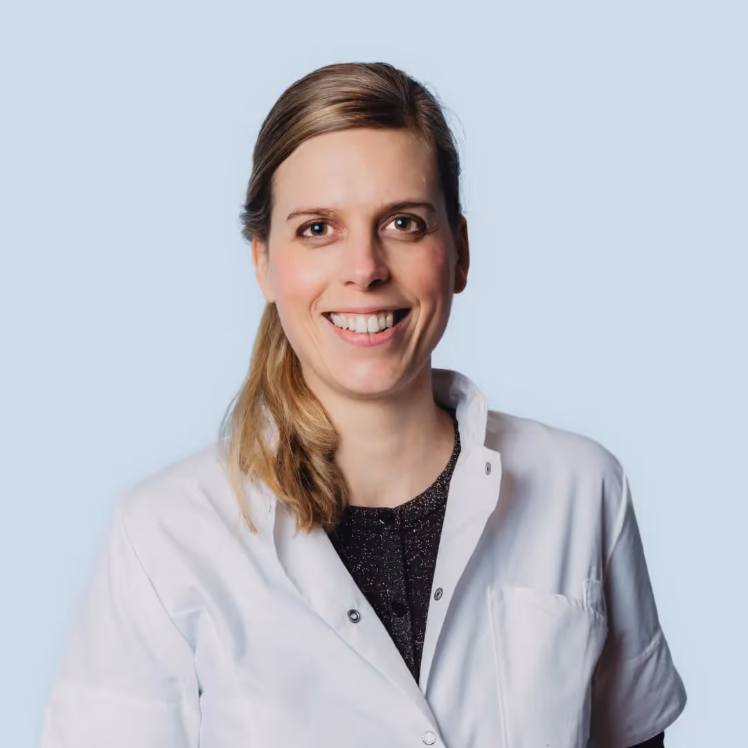 Dr. Evelyne Lodewick