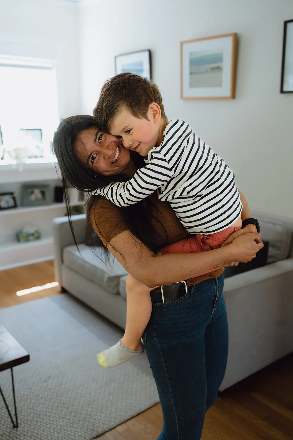 au pair and host child