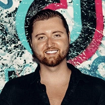 chase chapelle headshot