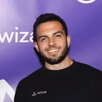 stephen hakami headshot