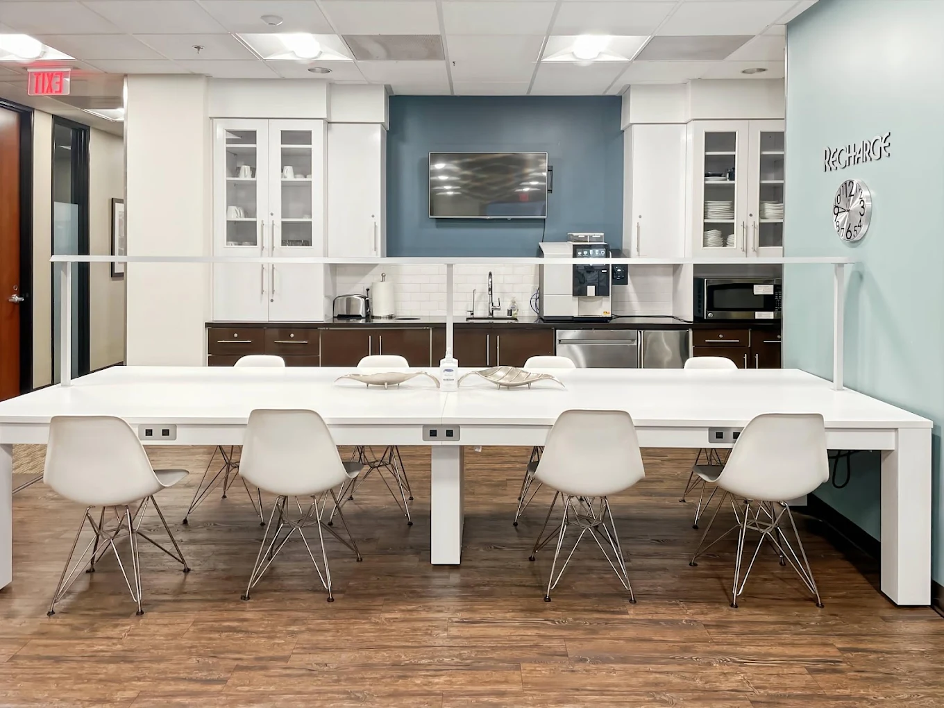 The Santa Rosa workshop room at Round Barn Boulevard