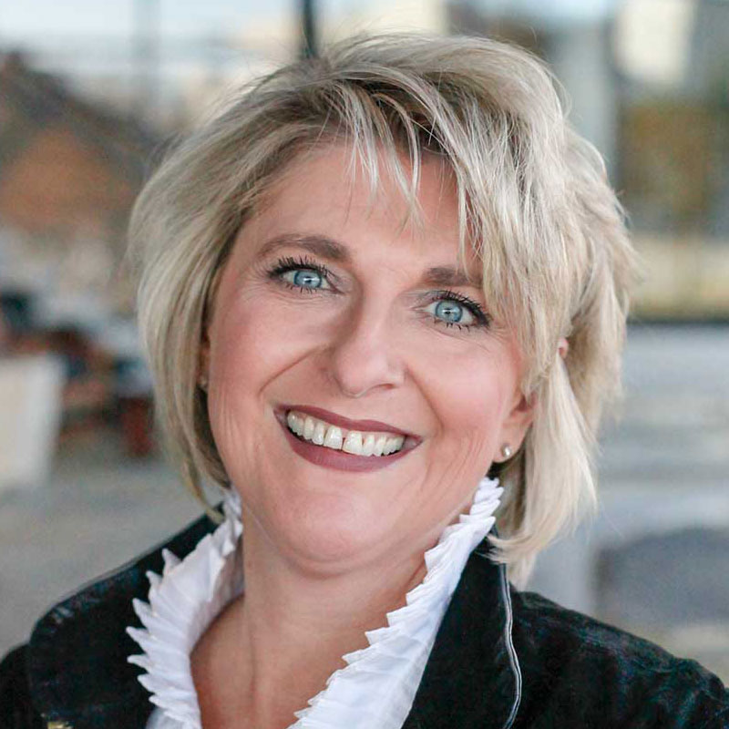 Headshot of Tracy Payton Watson, LPC