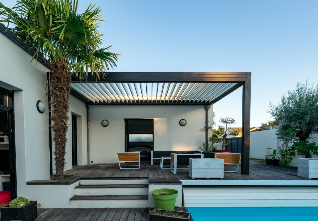 outdoor patio pergola with lounge seating