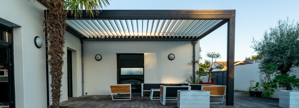 outdoor patio pergola with lounge seating